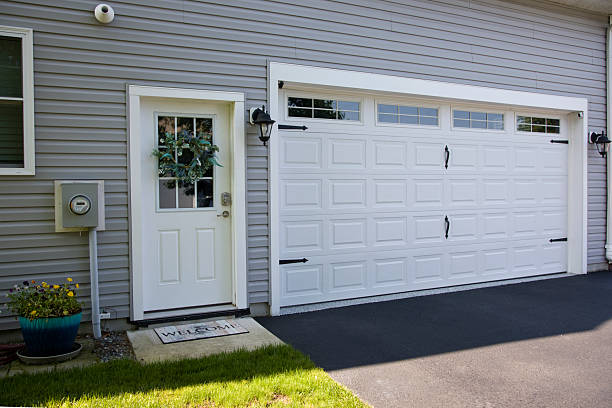24/7 Emergency Garage Door Roller Replacement experts in Smithfield, UT